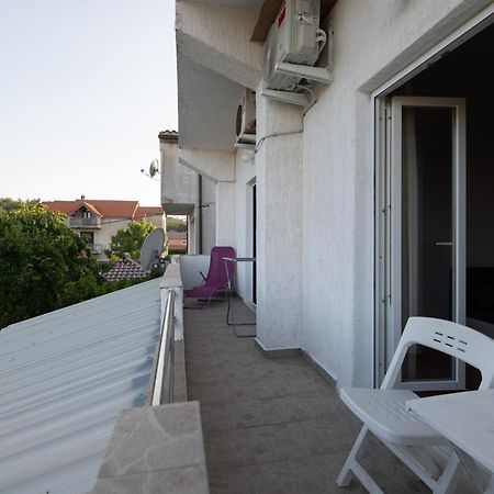 Marina'S Apartments Razanac Ruang foto