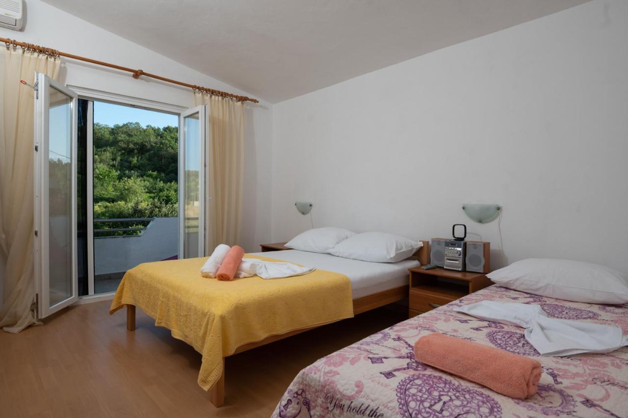Marina'S Apartments Razanac Bagian luar foto