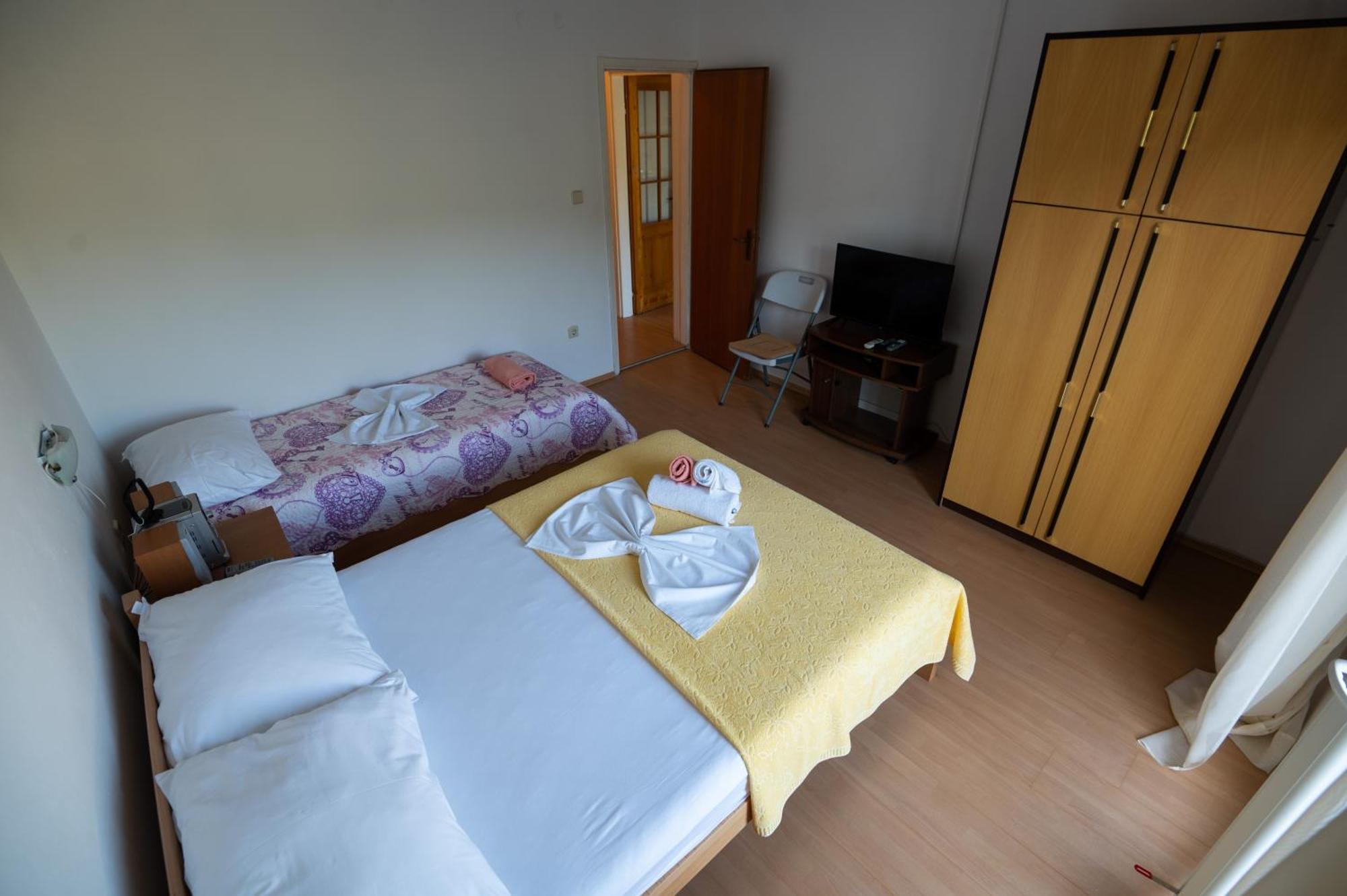 Marina'S Apartments Razanac Ruang foto